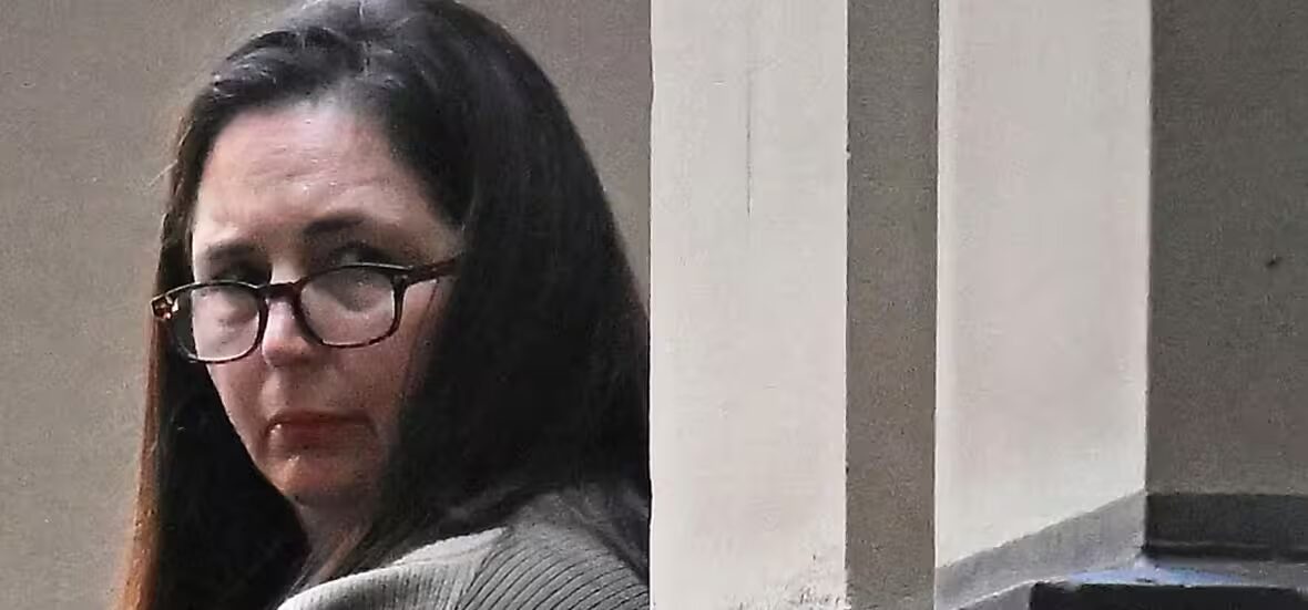 meurtre - Une Australienne reconnue coupable de meurtre après avoir servi des champignons empoisonnés à ses beaux-parents lors d'un déjeuner
