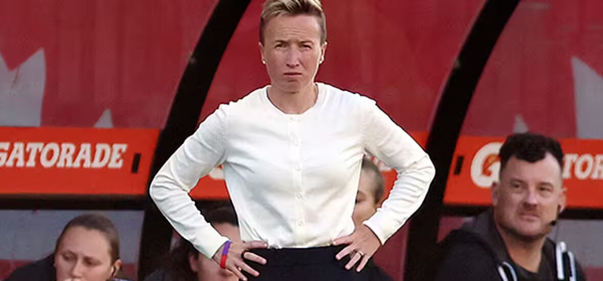 Wellington - L'ancienne entraîneuse du Canada, Bev Priestman, pressentie pour prendre la tête de Wellington Phoenix FC : rapports