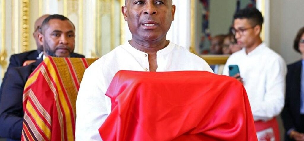 roi - La France restitue le crâne du roi assassiné à Madagascar