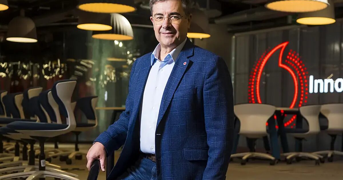 Vodafone - José Miguel García, PDG de Vodafone Espagne : "Pourquoi Telefónica nous achèterait-elle ? Le secteur se consolide depuis 30 ans, mais nous évaluerons toute opération qui a du sens."