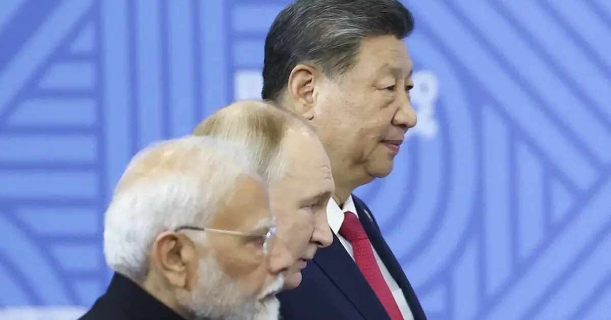 Cumbre - La Cumbre "anti-OTAN" réunissant Xi Jinping, Poutine et Modi en Chine