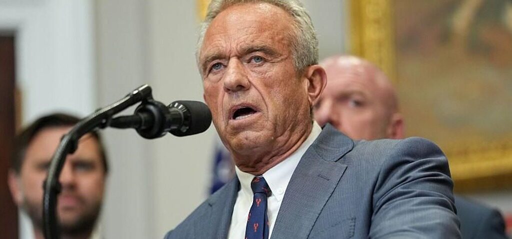 vaccins - Rfk Jr annule le développement de vaccins à base d'ARNm de 500 M$ aux États-Unis