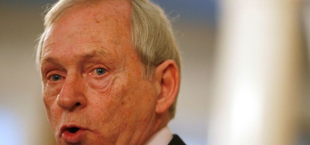 président - Décès de l'ancien président Sir George Reid à 86 ans