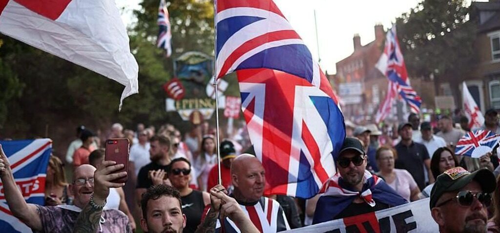 migrants - Les Tories s'opposent à l'hébergement des migrants d'Epping dans des hôtels ou des appartements