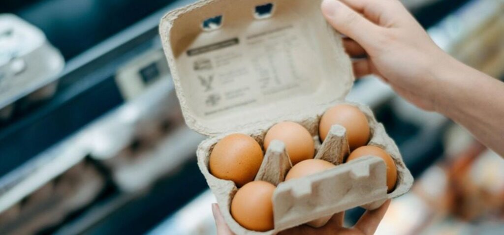 œufs - L'augmentation des prix des œufs propulse l'inflation alimentaire à un sommet de 18 mois