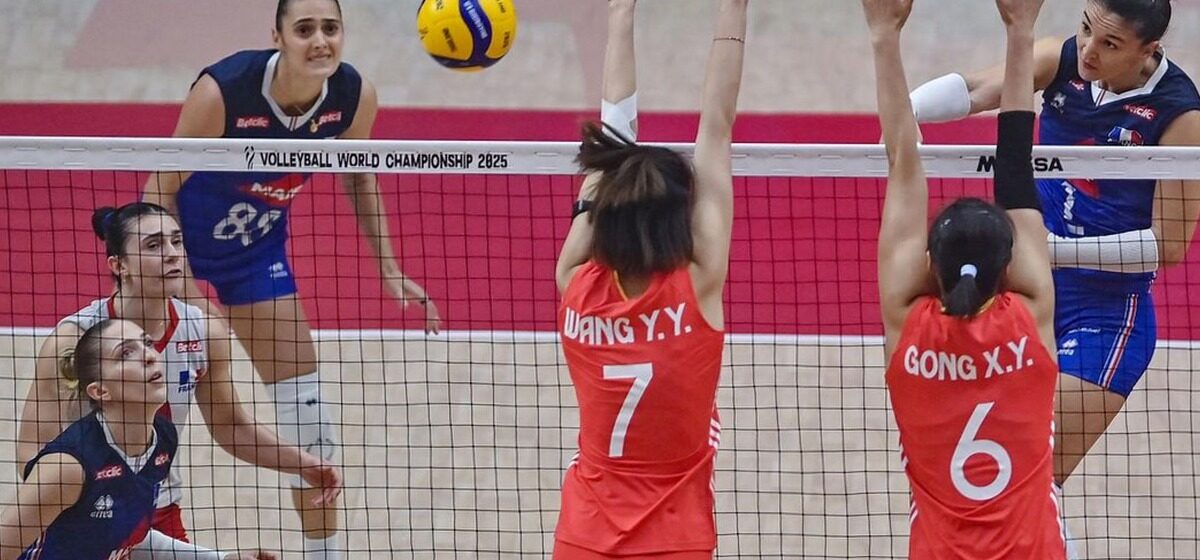 exploit - France - Chine (3-1) : L'incroyable exploit des Bleues du volley qui se qualifient en quart de finale du Mondial