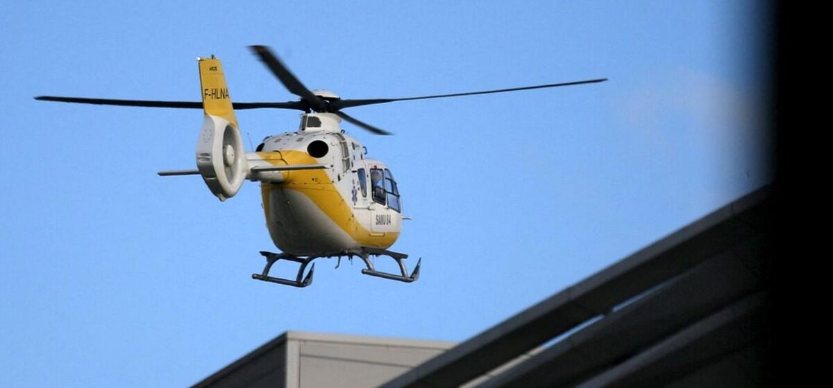 enfant - Arles : Une enfant de 16 mois gravement blessée après une chute du 3e étage, ses parents en garde à vue