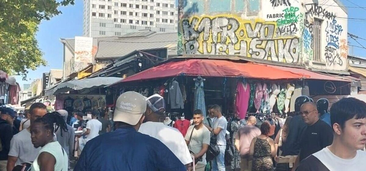 commerçants - « Il y a de vrais méchants » : Aux Puces de Clignancourt, les vendeurs à la sauvette nuisent à la vie des commerçants