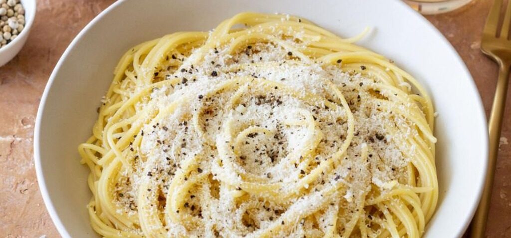 pâtes - Cacio E Pepe : La recette de pâtes qui fait fureur en Italie