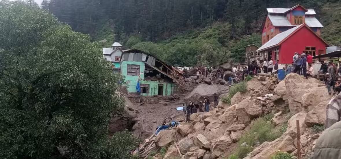 Pakistan - Le Pakistan renforce ses efforts de secours et de sauvetage face aux inondations et met en garde contre des glissements de terrain.