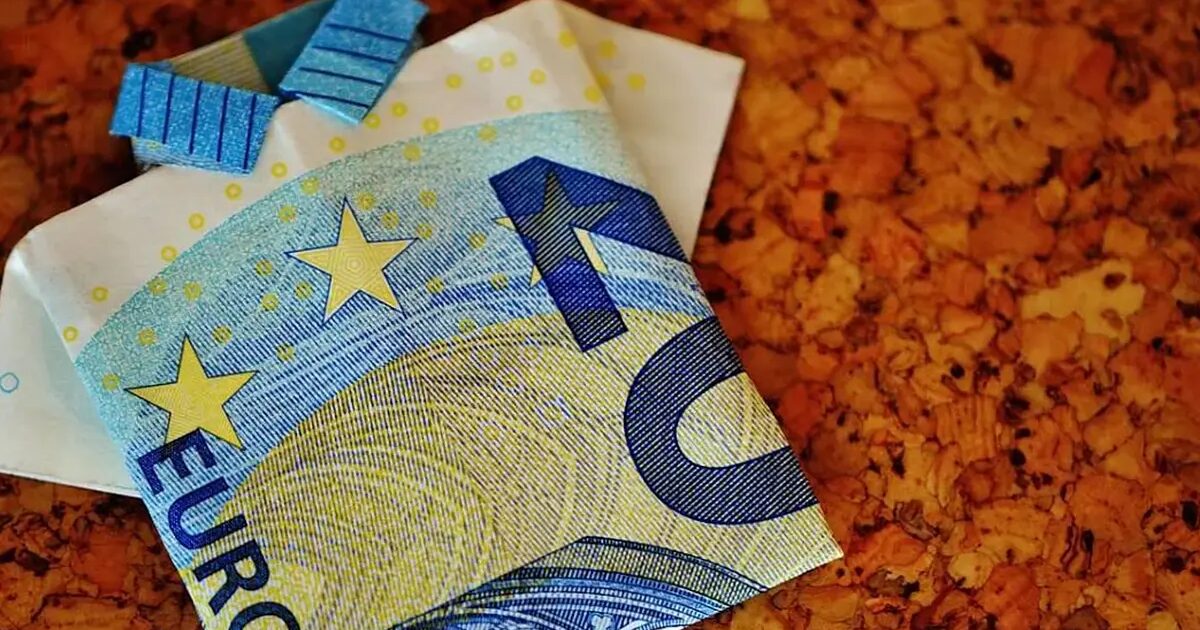 cadeau - Domicilier ta paie n'a jamais été aussi avantageux : tu peux recevoir jusqu'à 760 euros de cadeau !