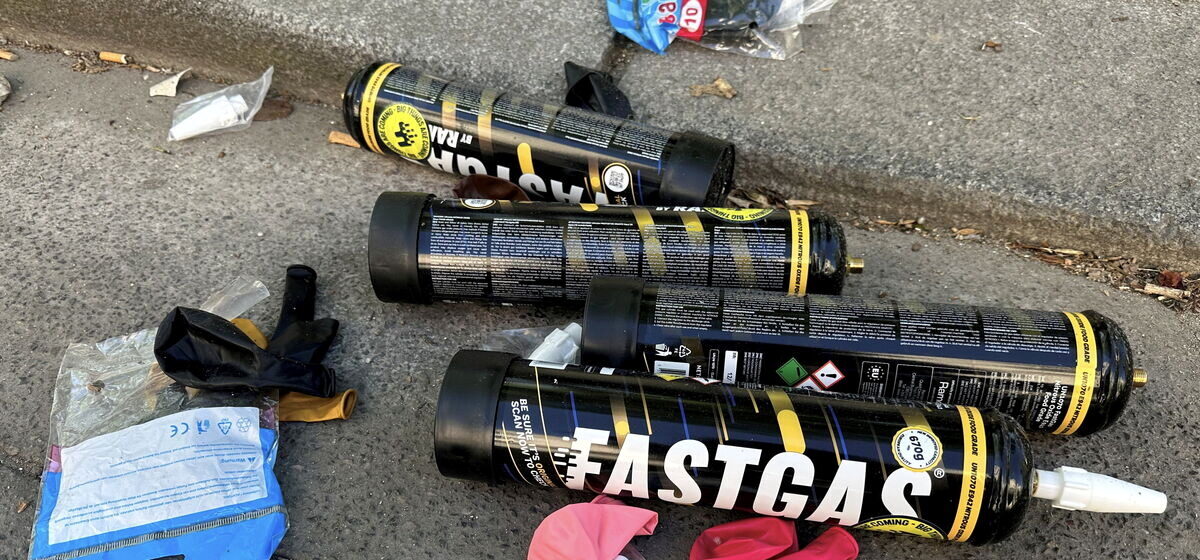 bouteilles - Les bouteilles de « gaz hilarant » causent des dégâts croissants dans les incinérateurs de déchets