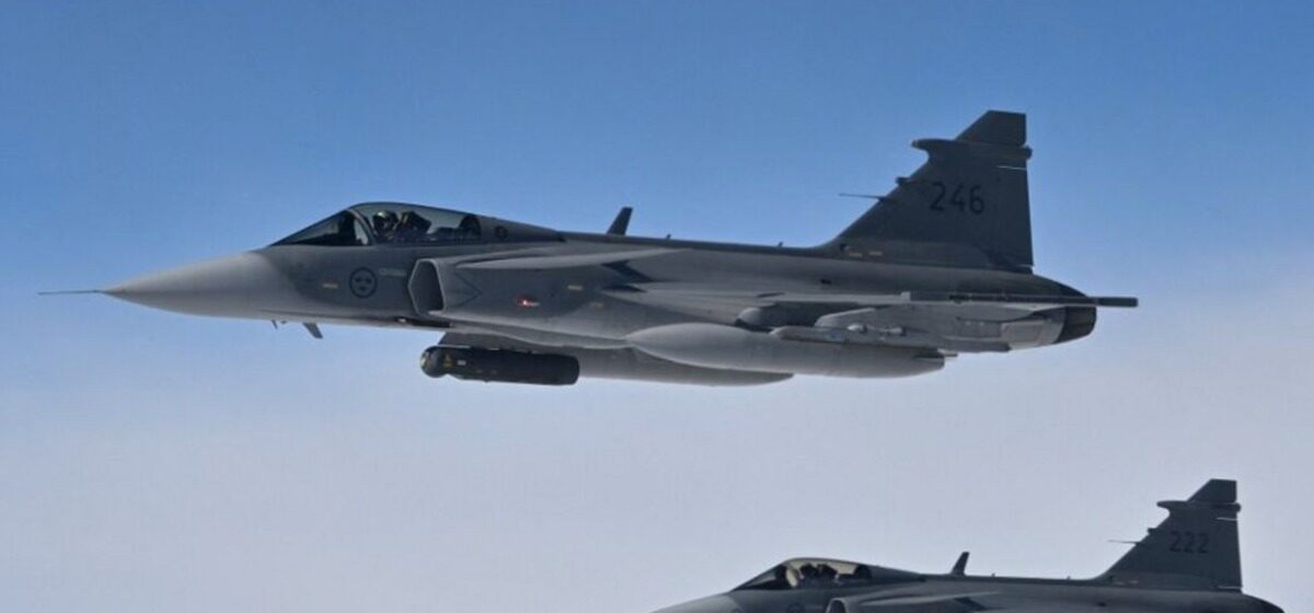 Gripen - Guerre en Ukraine : Avec des chasseurs Gripen C à 40 millions d'euros, puis les Gripen E dernier cri, Kiev mise sur l'arsenal suédois