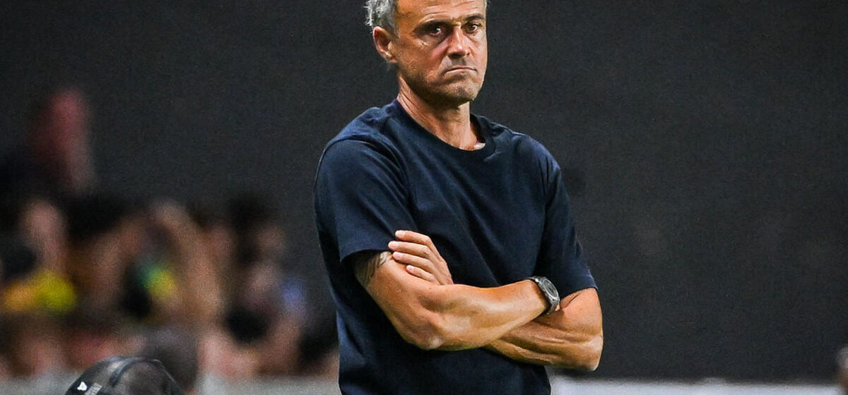 PSG - PSG : Opéré Après Sa Chute à Vélo, Luis Enrique Sera Présent Sur Le Banc Contre Lens Dimanche