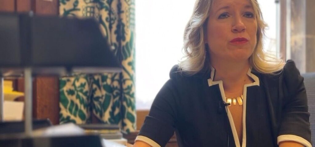 député - « Le bâtiment du parlement inaccessible pour moi, déclare le député »