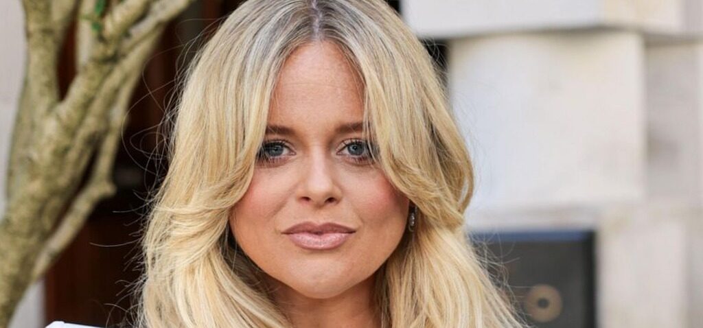 agressée - Emily Atack révèle avoir été agressée sexuellement sur le plateau