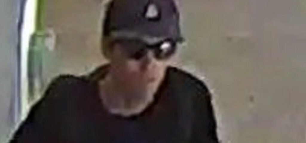 suspect - Qui est Tyler Robinson, le suspect en garde à vue pour la fusillade de Charlie Kirk ?