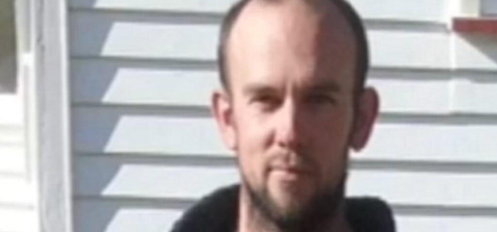 père - Un père néo-zélandais abattu par la police après des années de cavale avec ses enfants