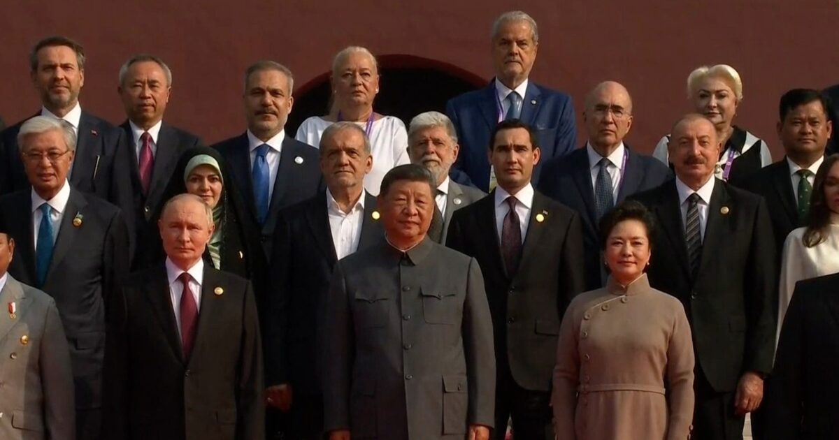 Défilé - Xi, Poutine et Kim S'affichent Avec des Leaders Mondiaux Lors du Défilé Militaire de la Chine