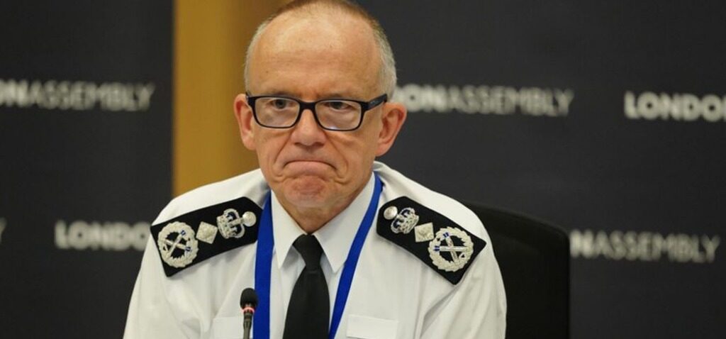 police - Le chef de la police promet un nettoyage 'impitoyable' des officiers indésirables