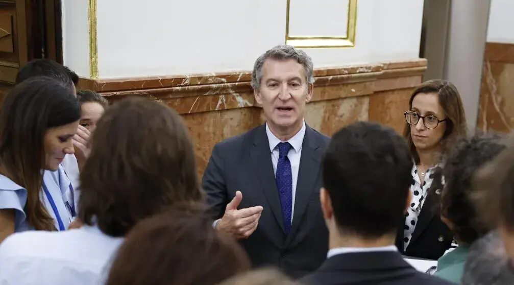 Vox - Feijóo Passe à l'Offensive Contre Abascal : "Vox Perd le Fil Avec le PSOE"
