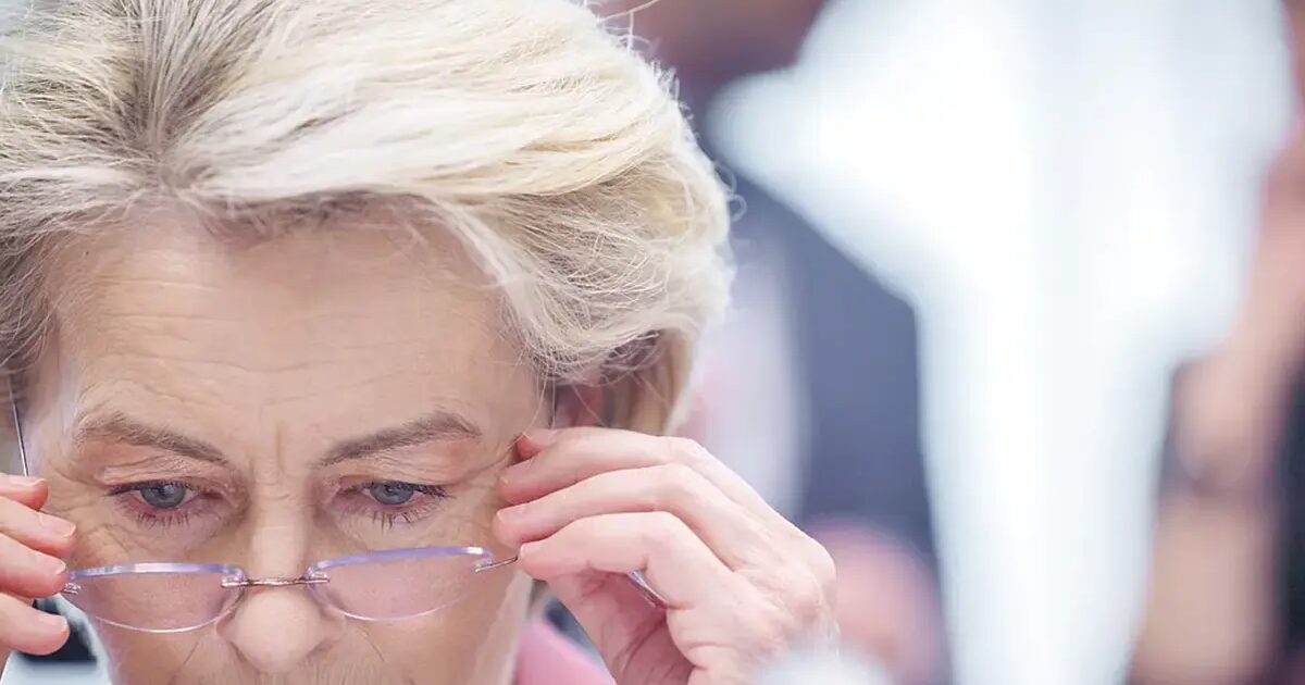 charge - Montero quadruple la charge fiscale sur l'électricité au-delà du niveau jugé insupportable par Von Der Leyen