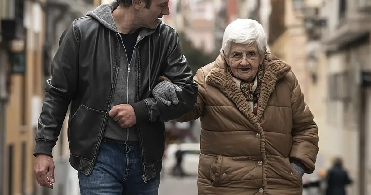 actrice - Charo García, l'actrice qui a fait ses débuts à 90 ans avec Daniel Guzmán : "Cet homme fait ressortir mon côté sans vergogne", déclarait-elle.