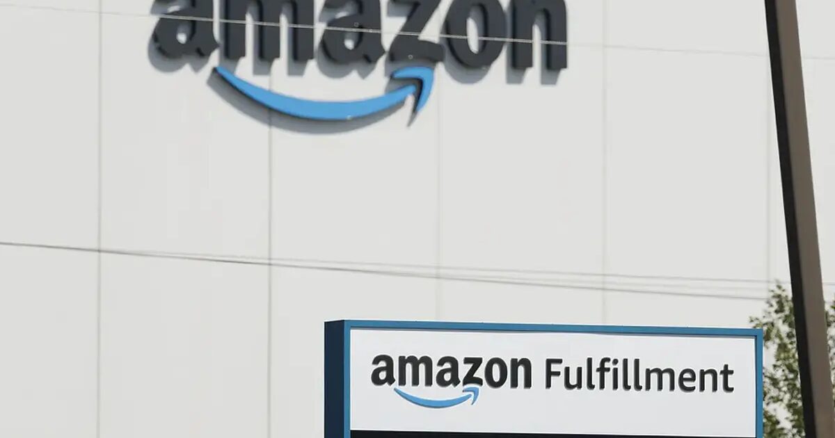 Amazon - Amazon prévoit de licencier jusqu'à 30 000 employés cette semaine aux États-Unis