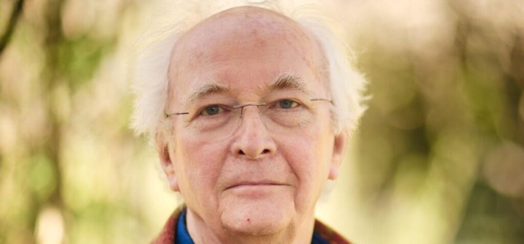 livres - Philip Pullman appelle le gouvernement à agir sur l'utilisation des livres pour former l'IA