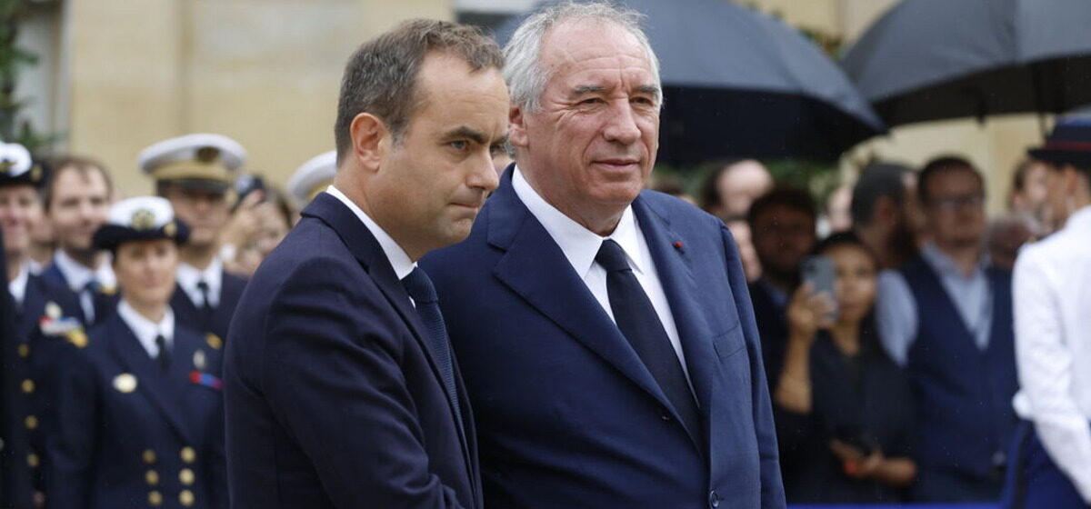 Bayrou - Lecornu Surpasse Légèrement Bayrou à Son Arrivée à Matignon, Mais Sa Cote De Confiance Demeure Faible