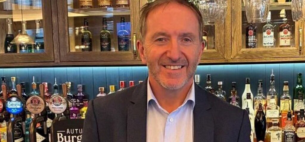 cafés - Les cafés et les applications de livraison de nourriture sont nos nouveaux concurrents, affirme le PDG de Greene King