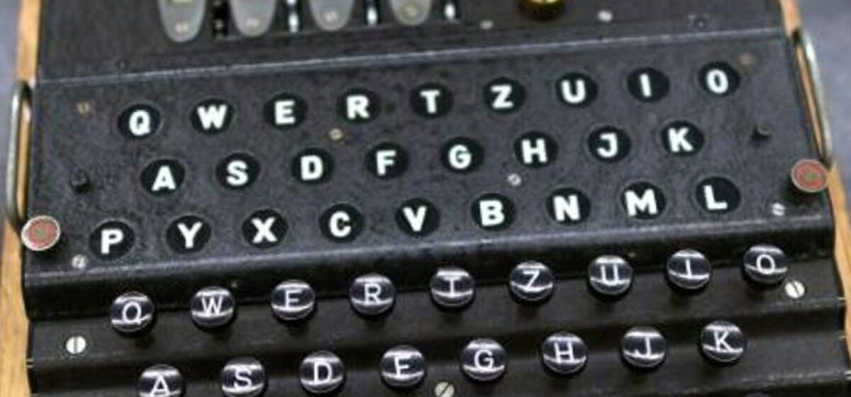 enchères - Une « énigme » : Machine à coder de la Seconde Guerre mondiale mise aux enchères à Paris