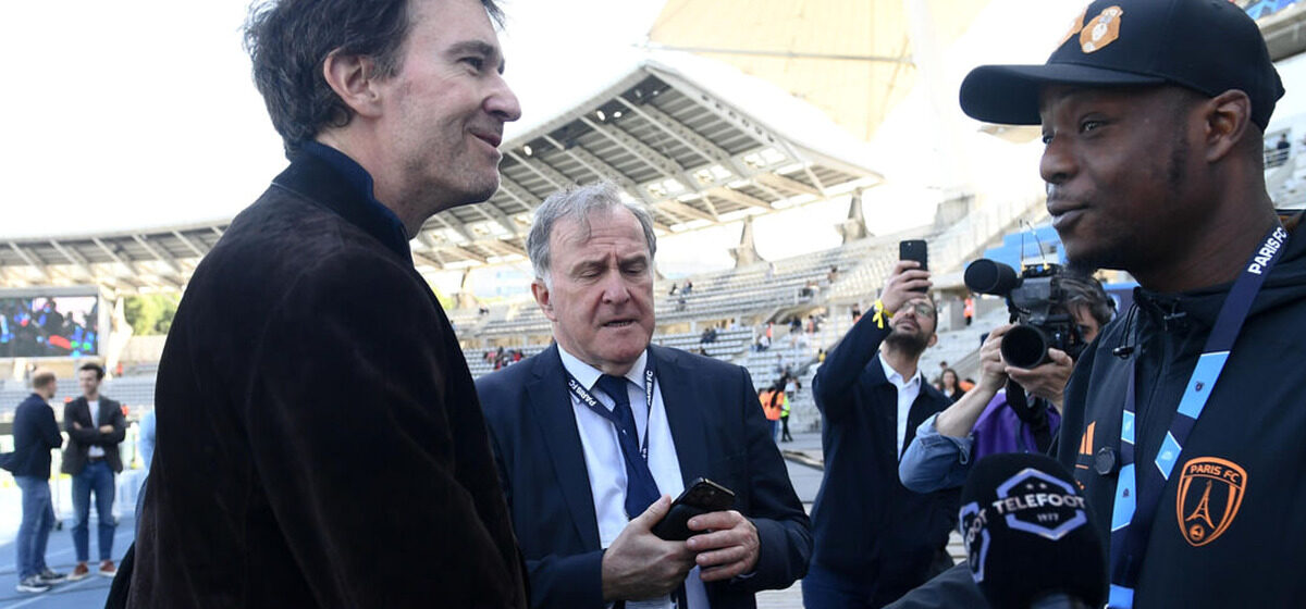 maillot - Paris FC - Lyon : Ninho au coup d'envoi et son maillot « jefe » porté par les Parisiens