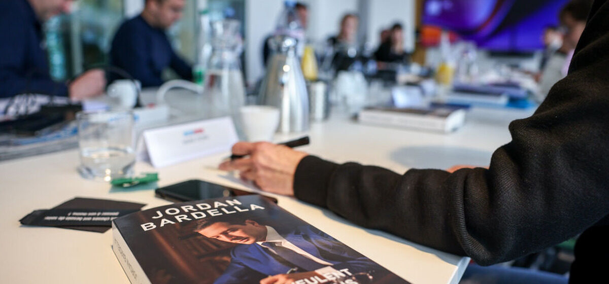 Français - « Ce que souhaitent les Français » : le livre de campagne de Bardella