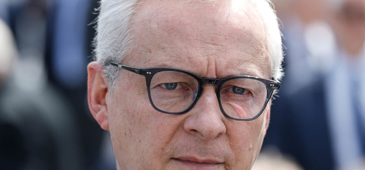 bureau - « Ils venaient tous pleurer dans mon bureau pour que je dépense plus » : La réponse essentielle de Bruno Le Maire aux oppositions