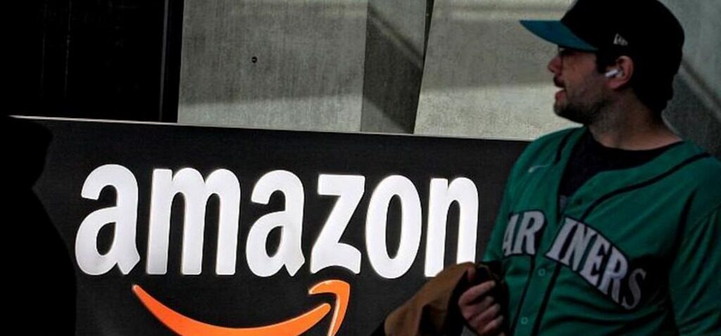 licenciements - Amazon se prépare à des licenciements massifs parmi ses employés de bureau, selon des rapports médiatiques.