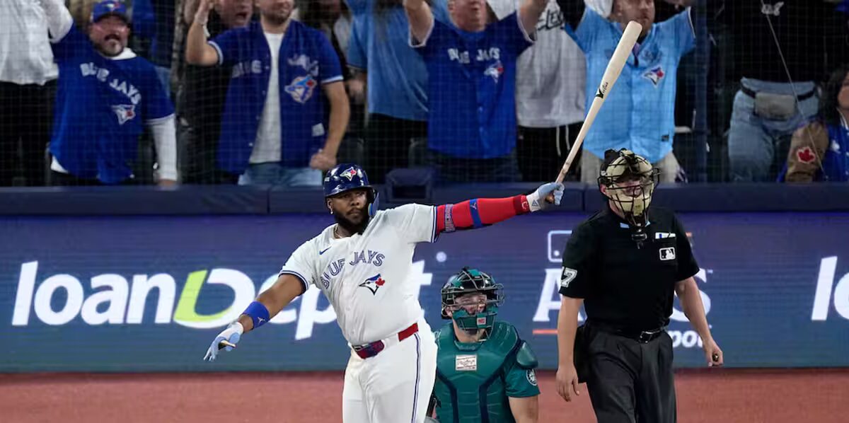 victoire - Les fans des Blue Jays en quête d'une victoire essentielle en match 7 pour accéder aux World Series