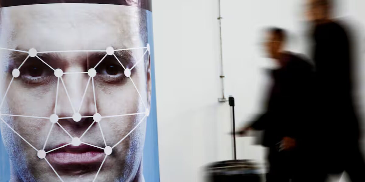 voyageurs - Les États-Unis vont photographier les voyageurs canadiens à leur entrée et sortie de tous les postes frontaliers et aéroports.