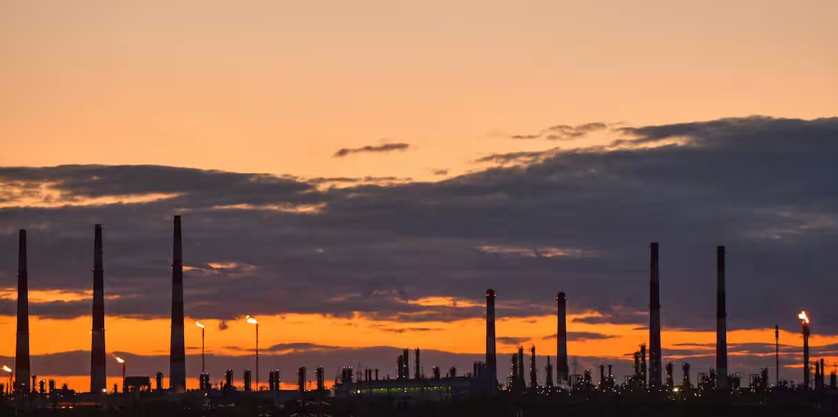 usine - Une immense usine de gaz russe suspend son intake en provenance du Kazakhstan après une attaque de drone ukrainien