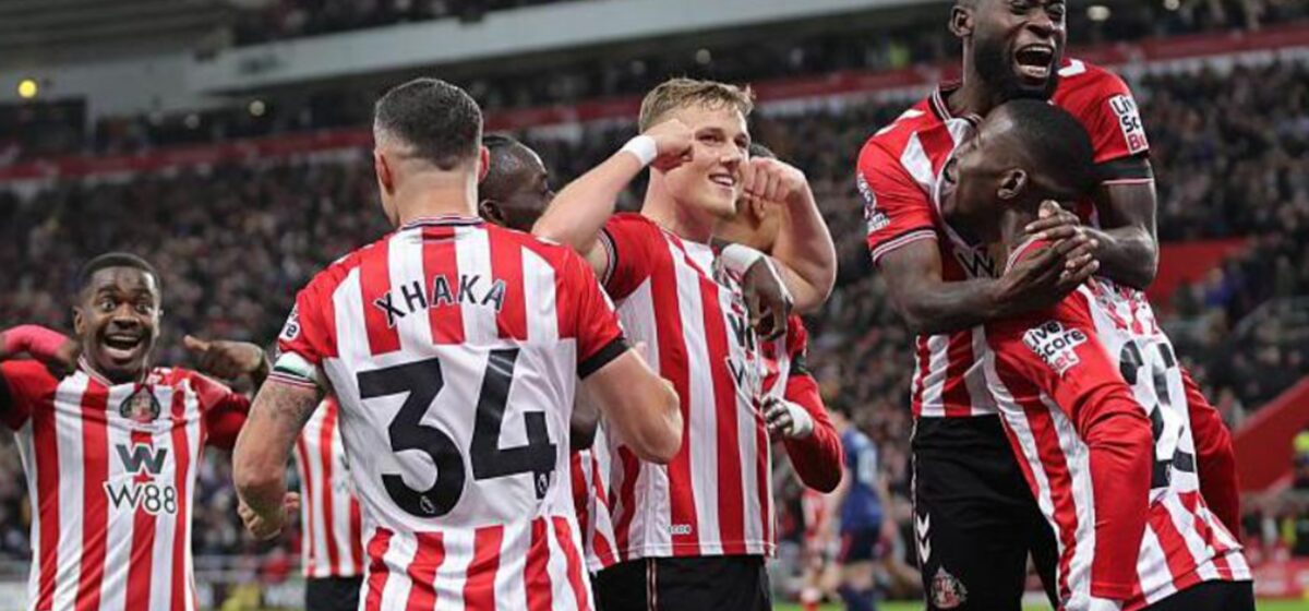 Sunderland - Panneaux Publicitaires et Chaos : Comment Sunderland a Arrêté la Machine d'Arsenal