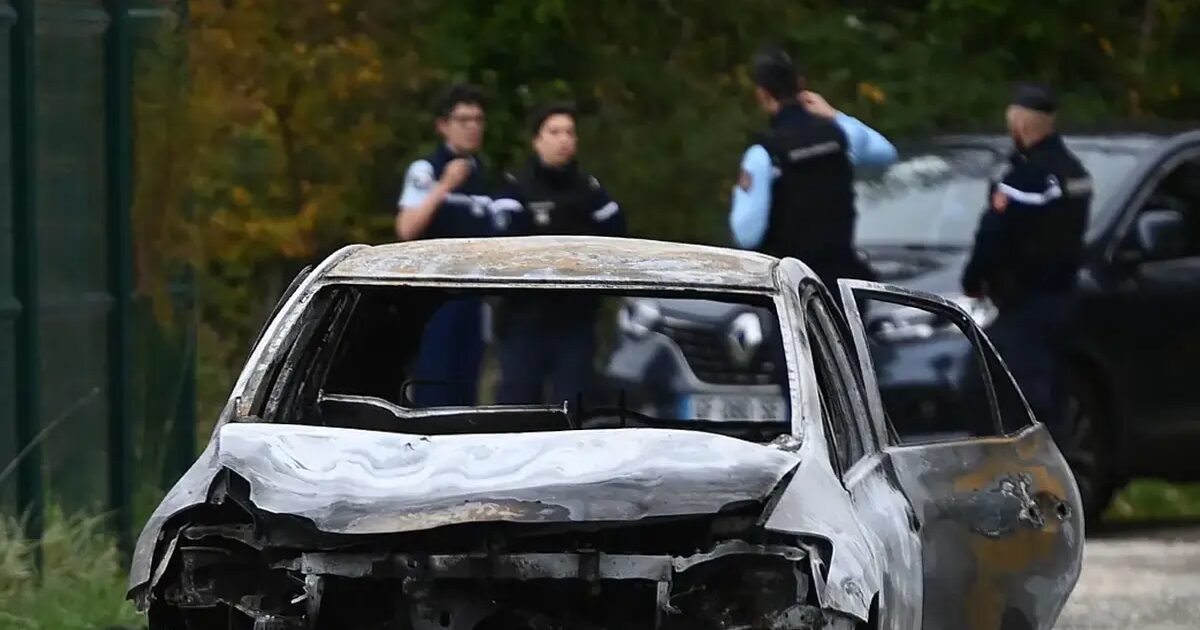 homme - Un homme arrêté après avoir percuté délibérément plusieurs personnes sur l'île d'Oléron