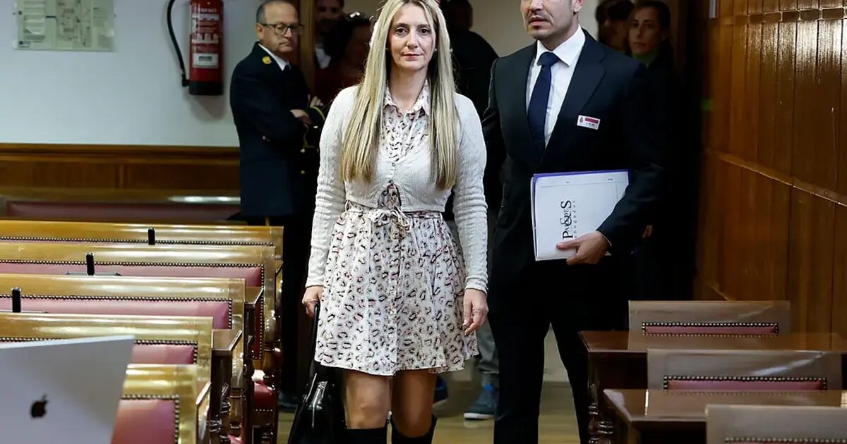 Claudia - La conversation sur Instagram de Claudia Montes avec Barbón tend la politique asturienne : le PP accuse le président de "mentir" et demande sa démission.