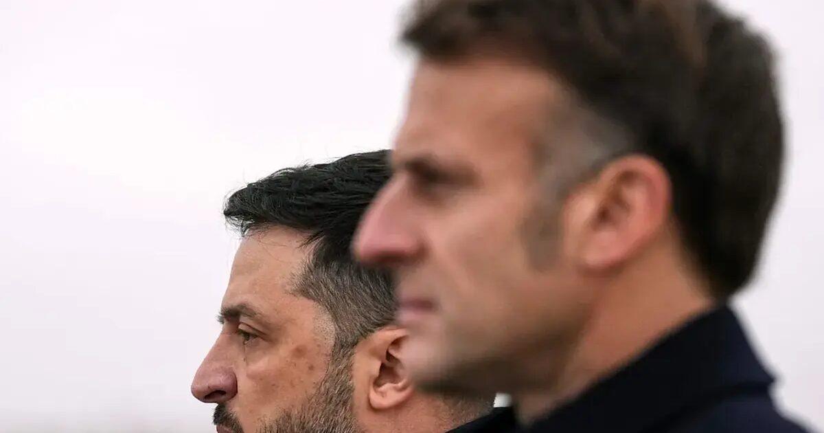 Rafale - Zelenski et Macron concluent un accord "historique" pour l'achat de 100 chasseurs Rafale : "si l'Ukraine n'a pas une force robuste, la Russie continuera d'attaquer"