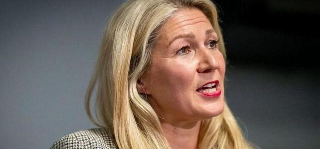 Parlement - Un homme politique réformiste suspendu du Parlement gallois pour une insulte raciale