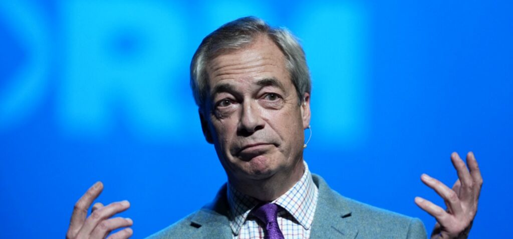 racisme - Farage déclare n'avoir "jamais directement abusé de quelqu'un sur le plan racial" après des accusations de racisme à l'école