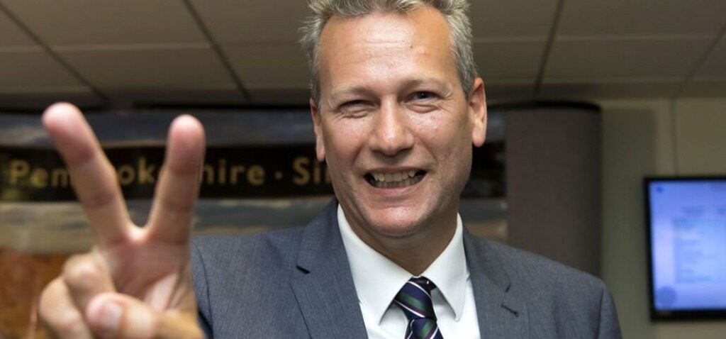 messages - Comment les messages WhatsApp ont révélé les pots-de-vin pro-russes d'un ancien politicien réformateur