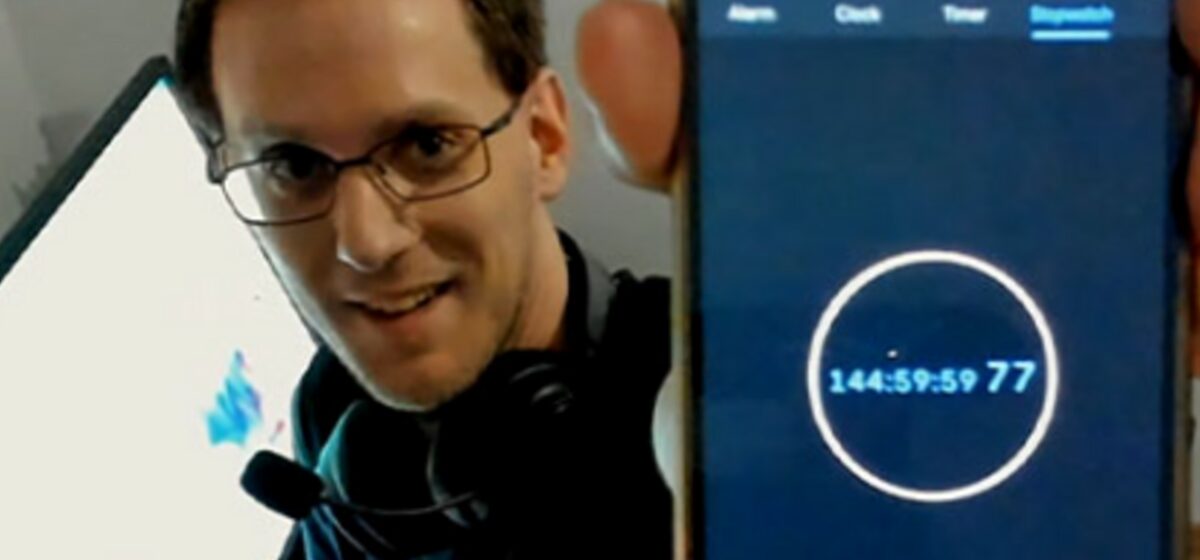 homme - Un homme danse pendant 144 heures d'affilée sur le jeu Dance Dance Revolution et entre dans le Guinness des records.