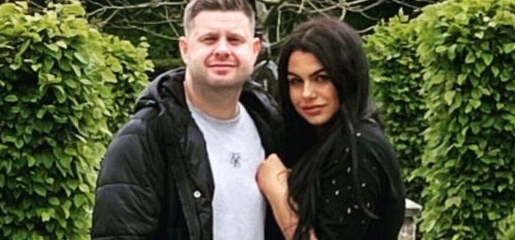 Homme - Homme ayant tué un couple avant d'emmener leurs enfants chez McDonald's emprisonné