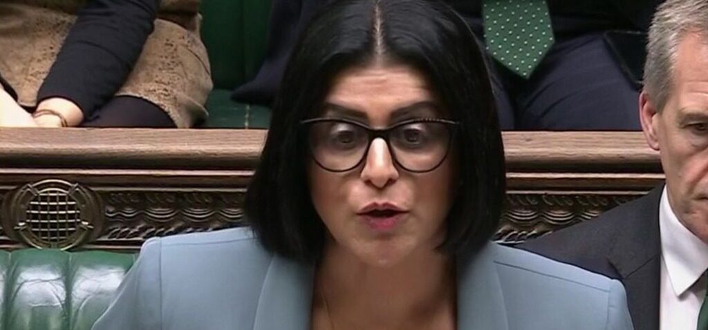 Réforme - Mahmood Défend la Réforme d'un Système d'Asile 'Désordonné'