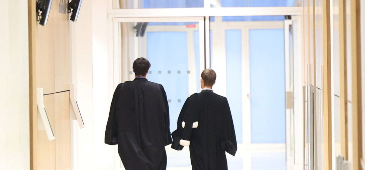 Boucherie - « Une Boucherie » : 22 Ans De Prison Pour Deux Femmes Après Le Meurtre De La Mère De L’une D’elles, Refusant Leur Relation